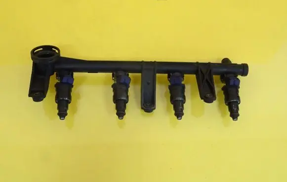 Fuel main line pipe