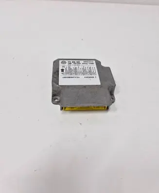Volkswagen Touran I Airbag control unit/module 1T0909605 43030504F 5WK43150
