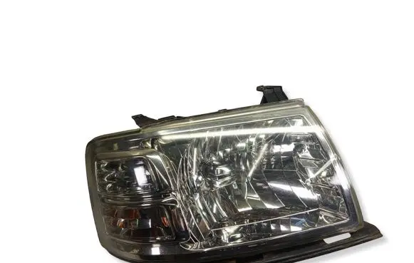 Ford Ranger Headlight/headlamp ART59ACF UR8751030