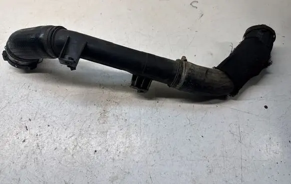 Volvo XC60 Intercooler hose/pipe 31422153