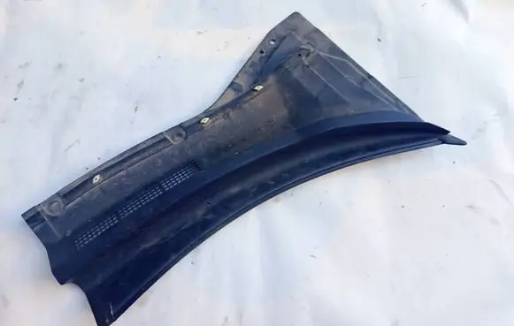 Nissan X-Trail T30 Wiper trim 668628H900