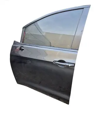 Chrysler Pacifica Front door