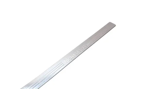 Mercedes-Benz C W204 Front sill trim cover A2046800135
