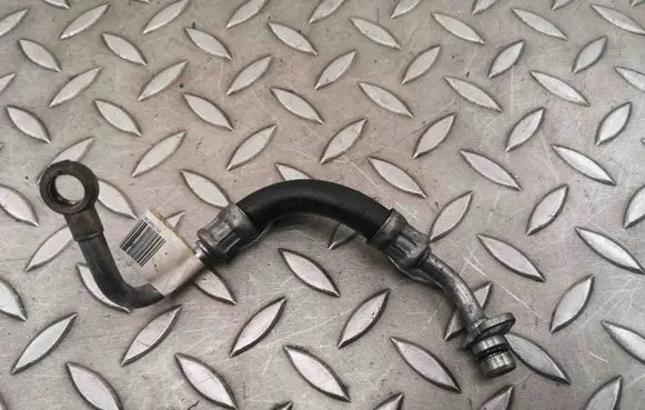 BMW 5 G30 G31 Turbo turbocharger oiling pipe/hose 8515003