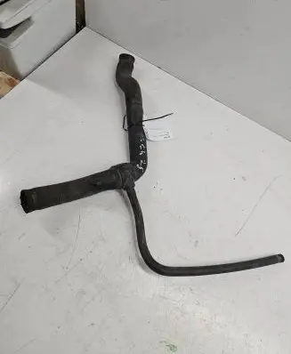 Audi A6 S6 C4 4A Engine coolant pipe/hose 4A0121101