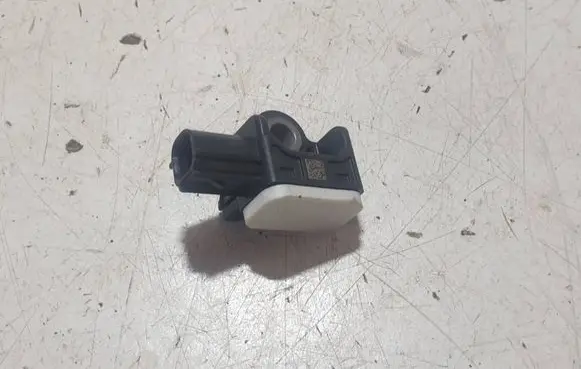 Volvo XC60 Airbag deployment crash/impact sensor 31334336 C83HA 170216