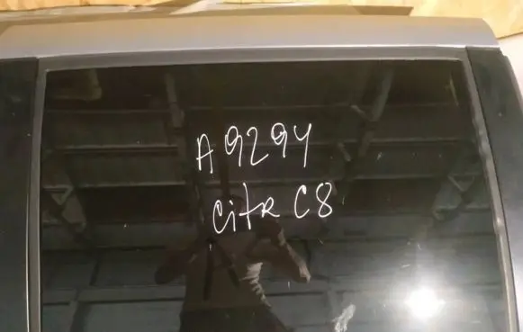 Citroen C8 Rear door window glass as2
