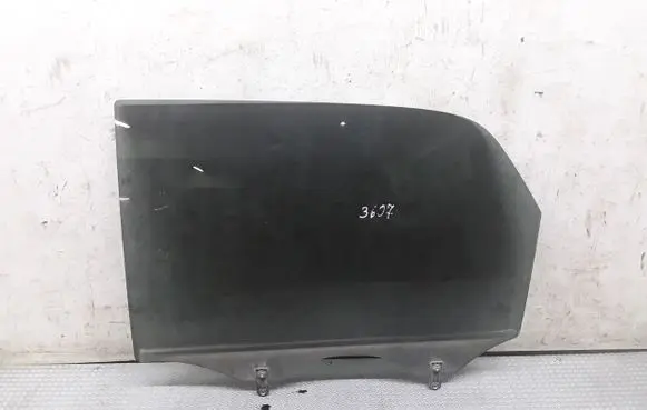 KIA Sportage Rear door window glass