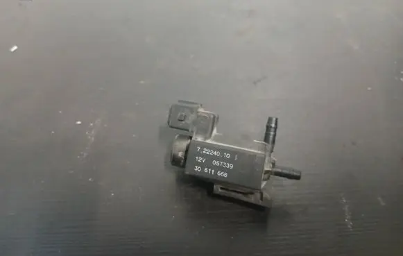 Volvo S60 Turbo solenoid valve 72224010 05T339 30611668