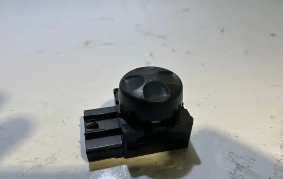 Dodge Challenger Seat adjustment knob 56046232AA 3136