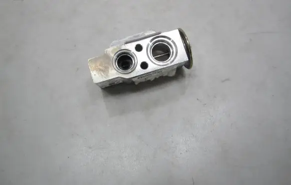Air conditioning (A/C) expansion valve