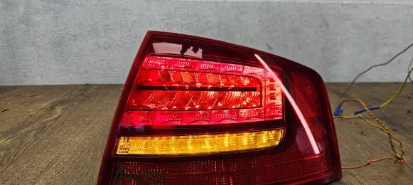 Audi A8 S8 D3 4E Rear/tail lights 4E0945096H