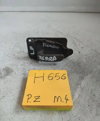 Citroen Xsara Picasso Front door interior handle 9631487777