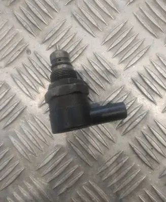 Fuel pressure sensor