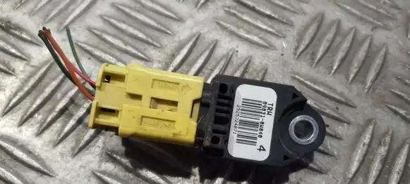 Lexus IS 220D-250-350 Airbag deployment crash/impact sensor 898310w040 89831-0w040trw