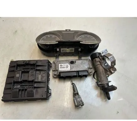 Seat Ibiza IV (6J,6P) Engine control unit/module 03C906014FB