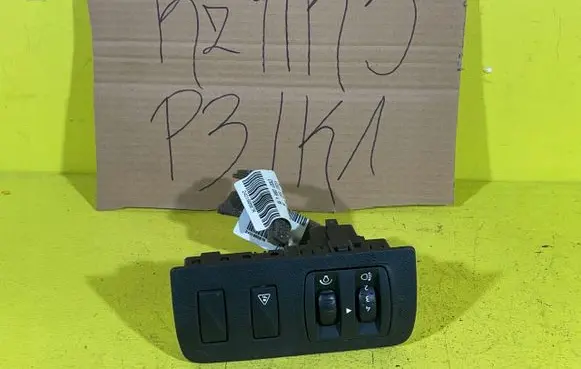 Renault Scenic III - Grand scenic III Tailgate/trunk/boot open switch 
