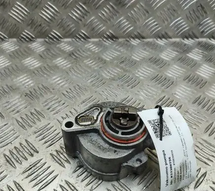 Jeep Grand Cherokee (WK) Vacuum pump K68148184AB