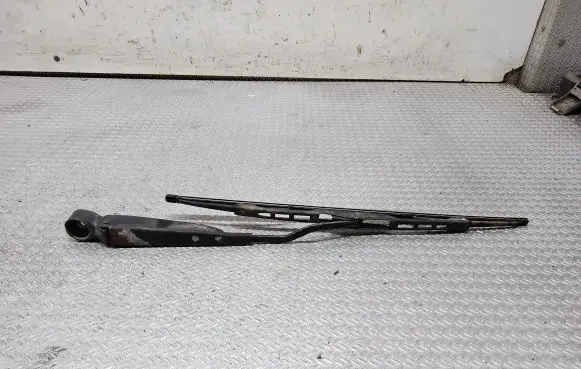 Chrysler Voyager Rear wiper blade 05288704AD