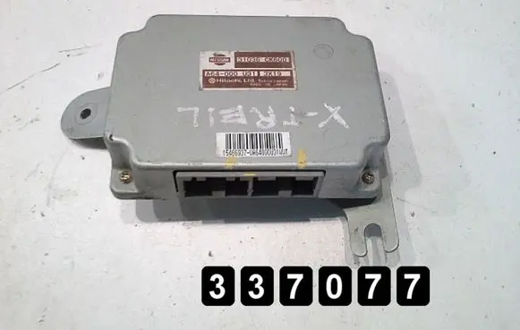 Nissan X-Trail T30 Engine control unit/module a64-000u31