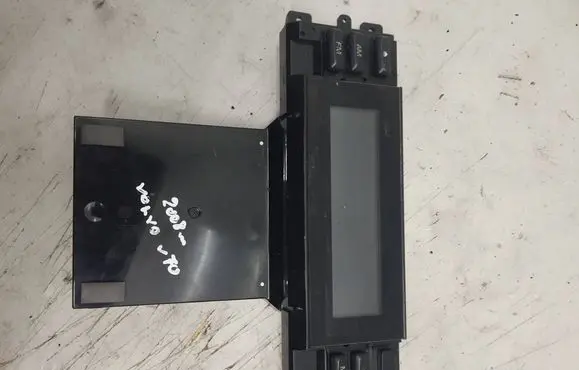 Volvo V70 Screen/display/small screen 30797715 1824819 MD193100046