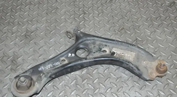 KIA Sportage Front lower control arm/wishbone