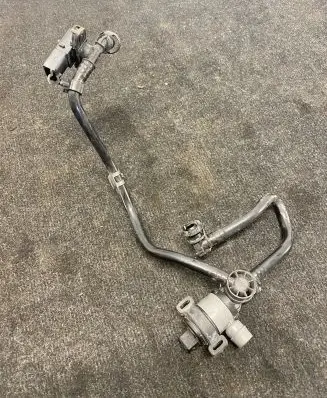 BMW 3 F30 F35 F31 Valve vacuum 7636144 8617097