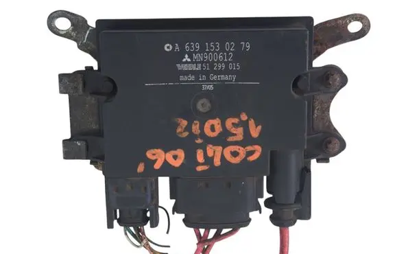 Glow plug pre-heat relay