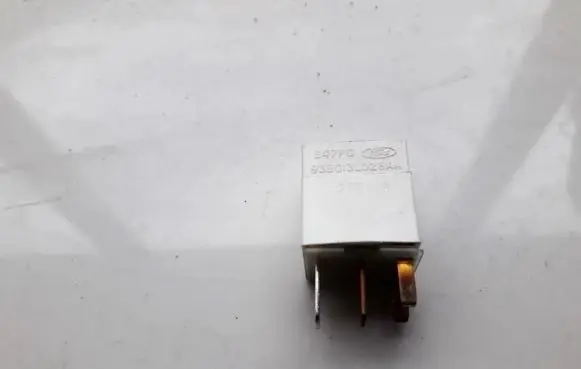 Ford Mondeo MK I Other relay B47PG 93BG13L028AA
