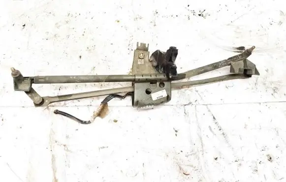 Audi A6 S6 C4 4A Front wiper linkage and motor