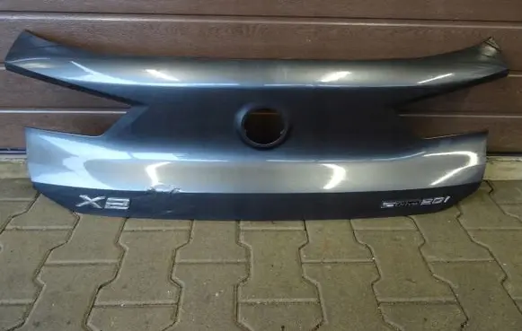 BMW X2 F39 Trunk door license plate light bar 7467655-07