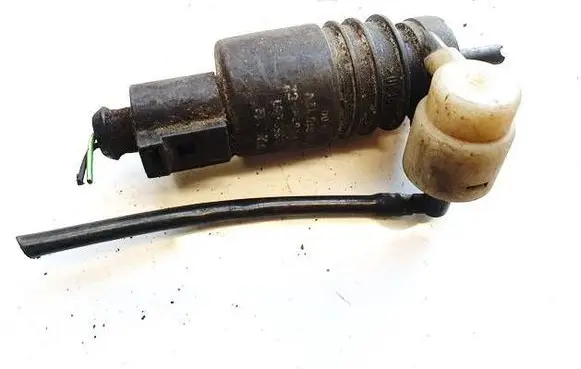 Seat Leon (1P) Windscreen/windshield washer pump 1t0955651a 3028143