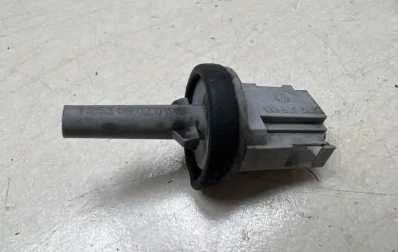 Interior temperature sensor
