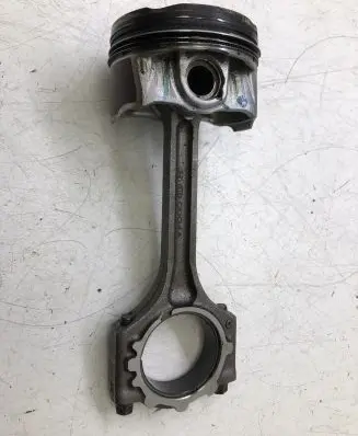 Hyundai i10 Piston with connecting rod 3793