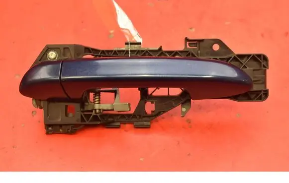 Volkswagen PASSAT B6 Front door exterior handle 3C0837885