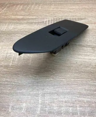 Toyota Auris 150 Electric window control switch 7423102530