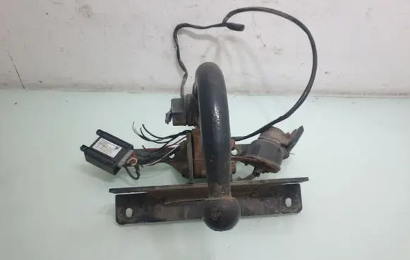Volvo V50 Detachable towbar 