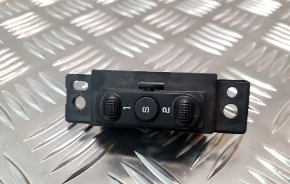Chrysler Grand Voyager IV Seat memory switch 04685800AA