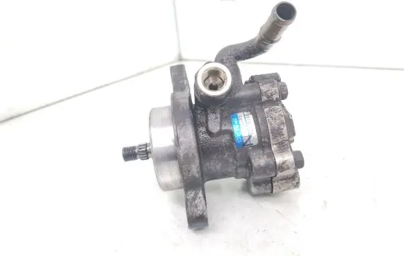 Nissan Primera Power steering pump 33191074 5M321N