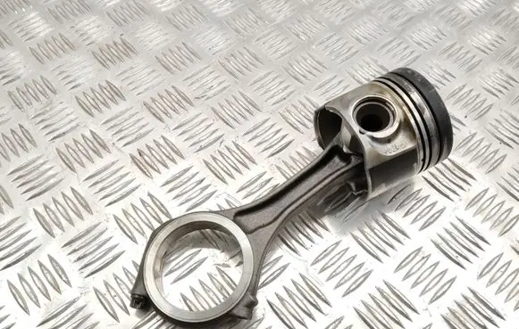 Audi A4 S4 B8 8K Piston with connecting rod 