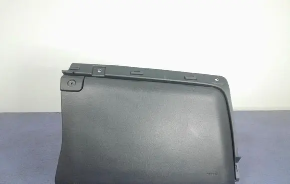 Glove box