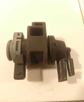 Nissan X-Trail T31 Turbo solenoid valve 8200575400