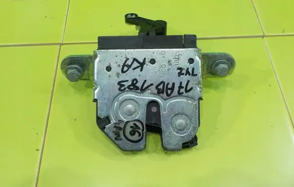 Ford Ka Tailgate exterior lock 51809766 17AB183