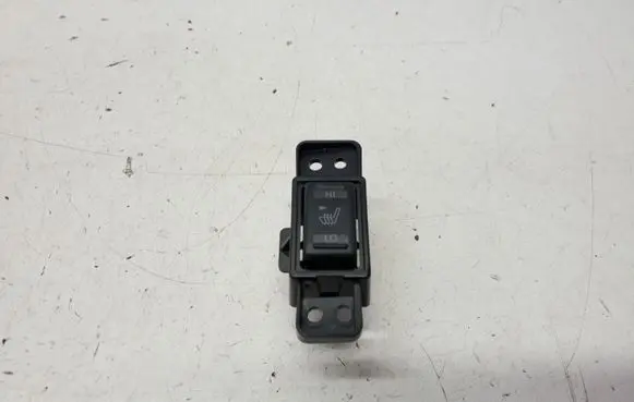 Nissan Leaf I (ZE0) Seat heating switch 689TB3NF0A