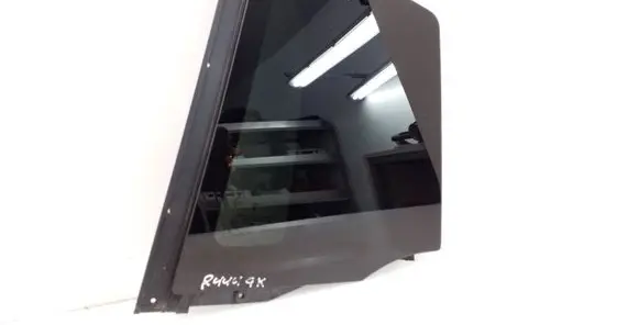 Rear vent window glass