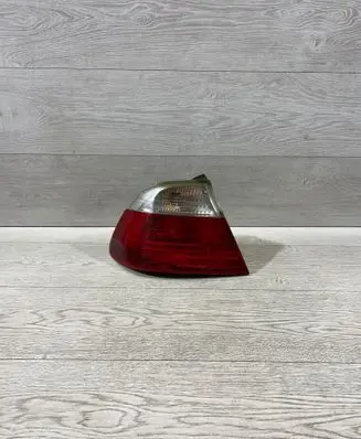 BMW 3 E46 Rear/tail lights 8384843