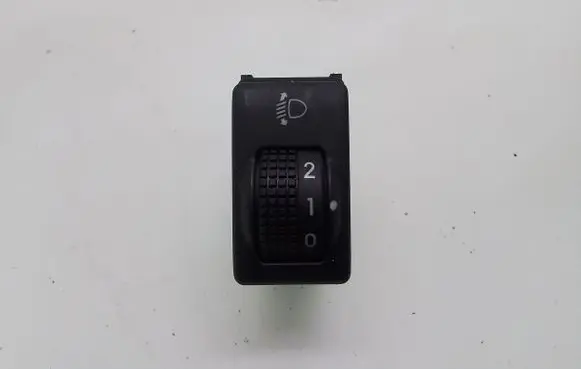 Nissan Note (E11) Headlight level height control switch