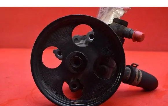 Opel Insignia A Power steering pump 