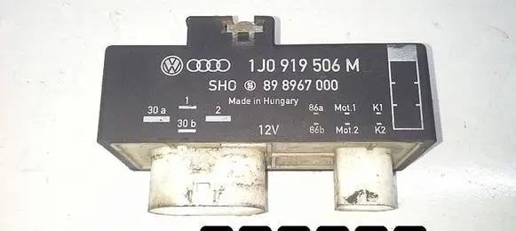 Volkswagen Polo Coolant fan relay 1J0919506M