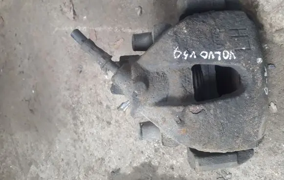 Volvo V50 Front brake caliper